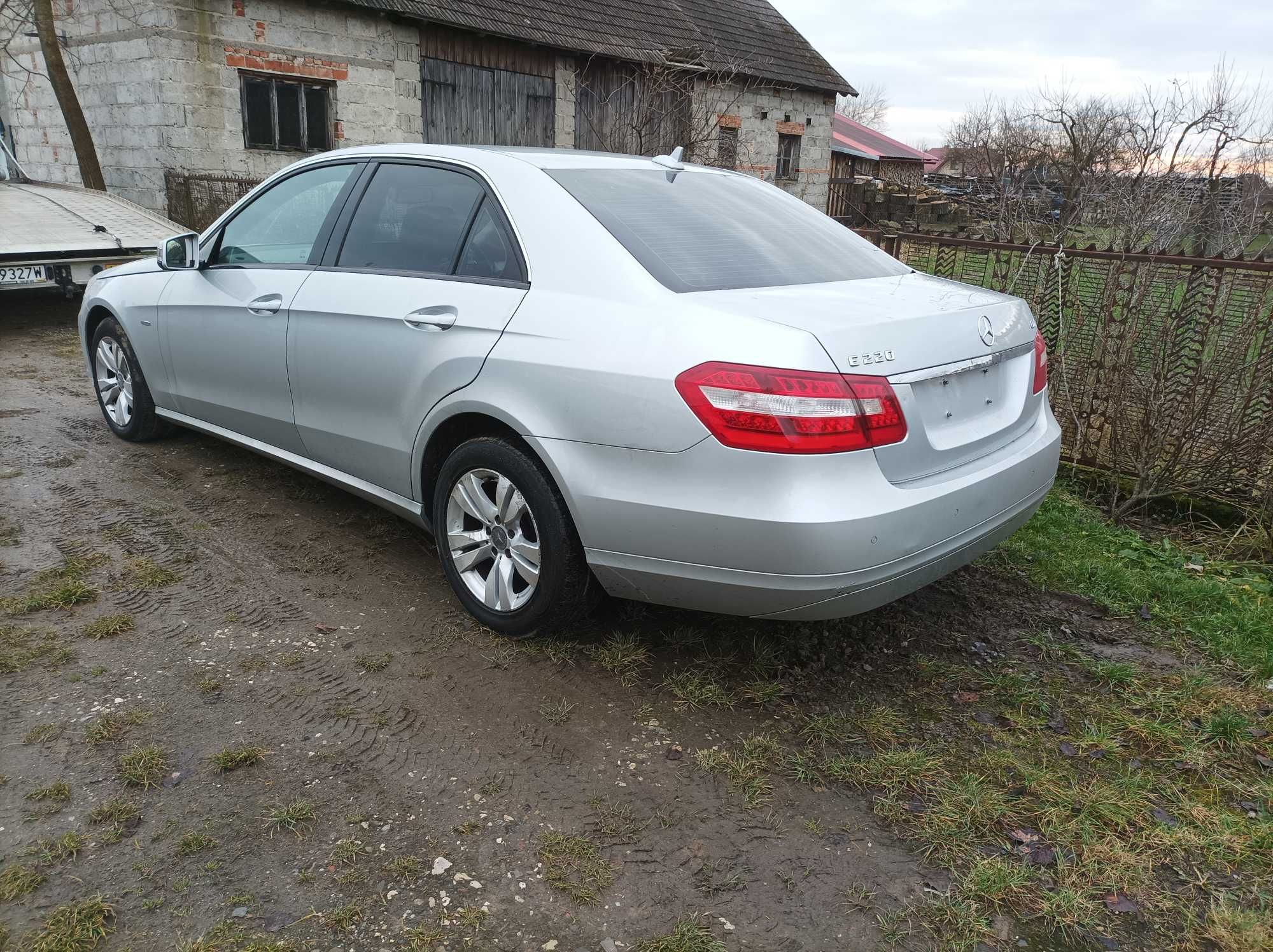 Mercedes w 212 2,2