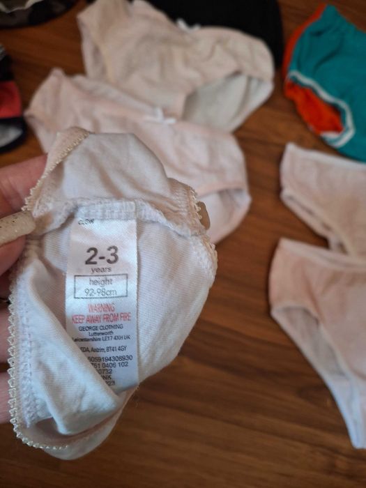 Трусики дитячі George, Nikoletta Миколаїв для дівчинки 92/98, 2-3 роки