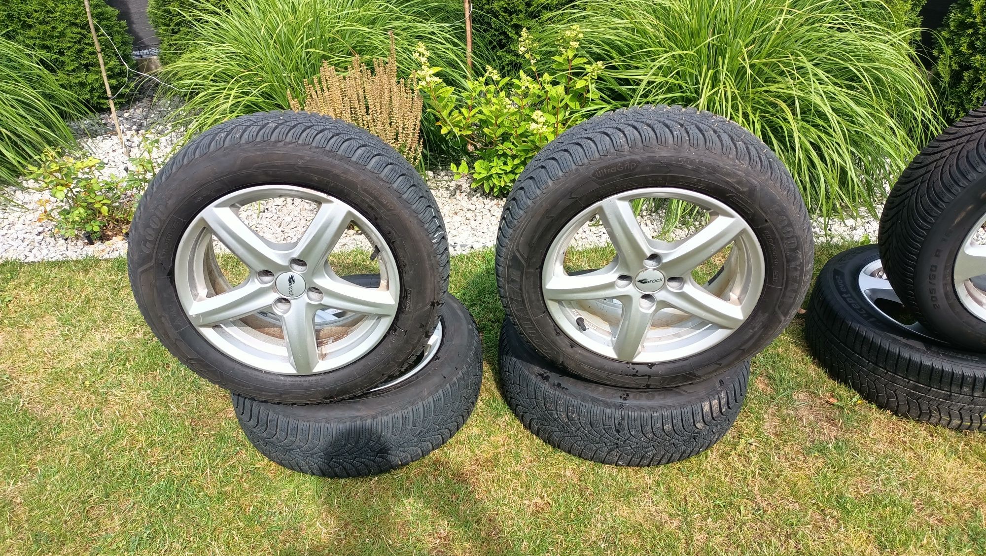 Koła zimowe felgi 16 4x100 et38 Renault Captur Dacia itd 205/60/16