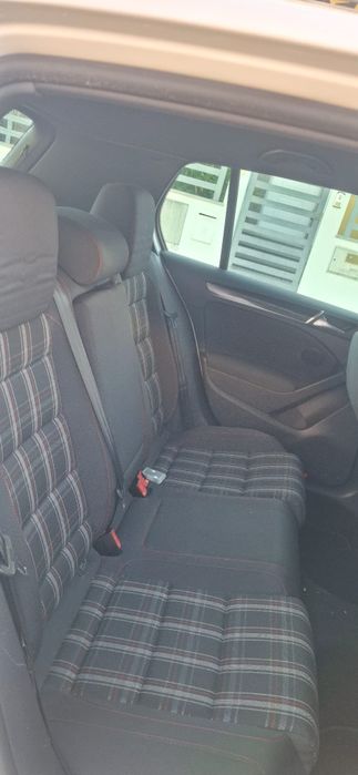 Golf 2.0 GTI caixa DSG