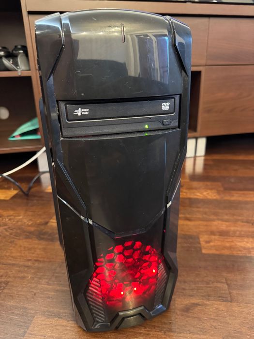 Komputer Gamingowy Ryzen 5 2600x 960GTX ram 16GB