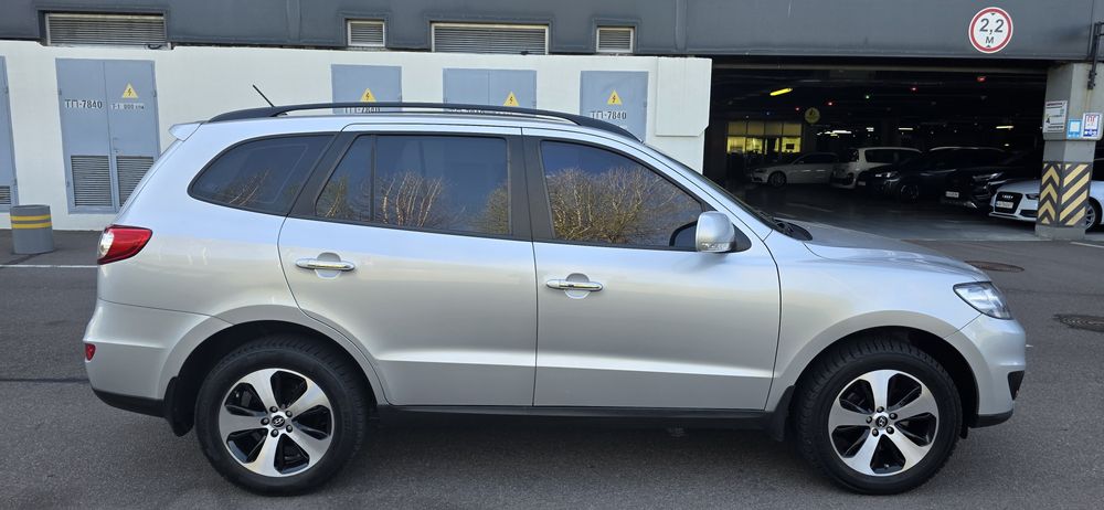 Хюндай сантафе.7 мест