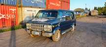 Chevrolet g20 salonka vandura kamper Chevy van zamiana