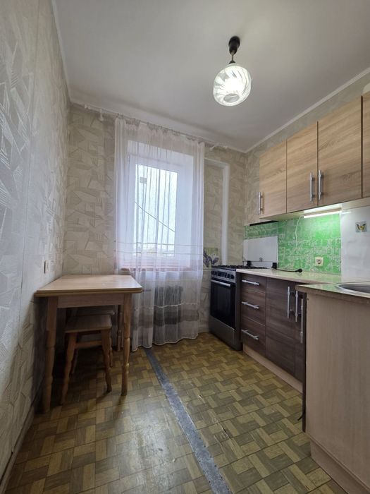 Продам 3 кім. квартиру.Вул.Харківська.Є відновлення