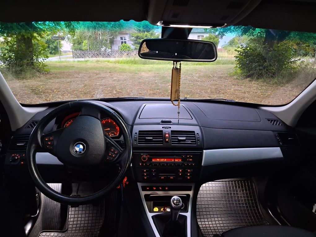 BMW E83 X3  150KM