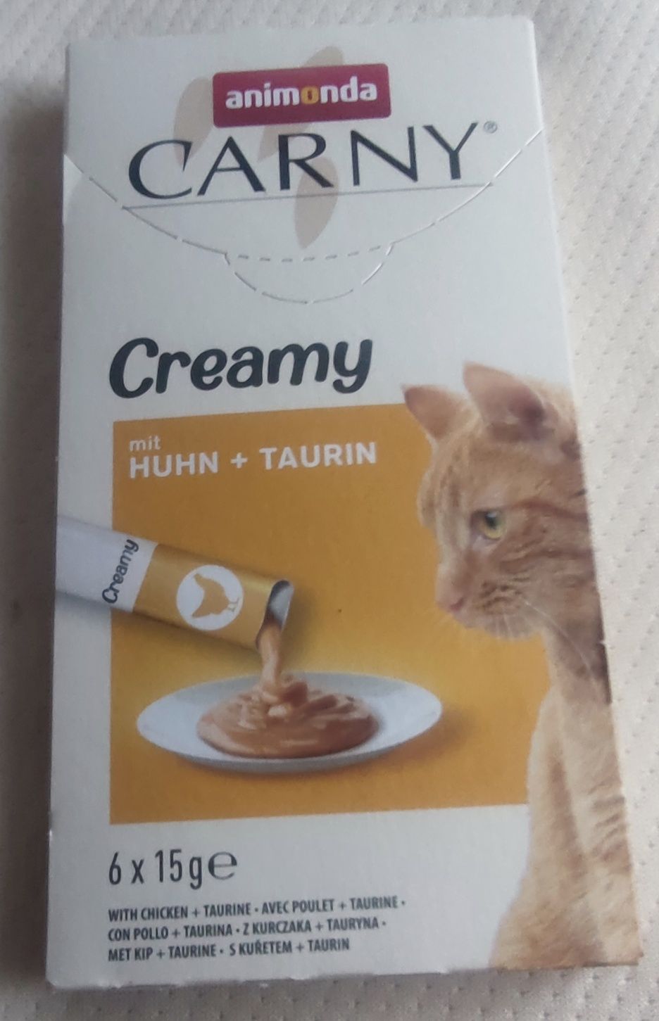 Dla kota sucha karma i przysmaki