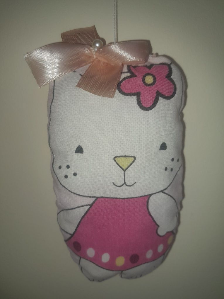Zawieszka na ścianę z Hello Kitty