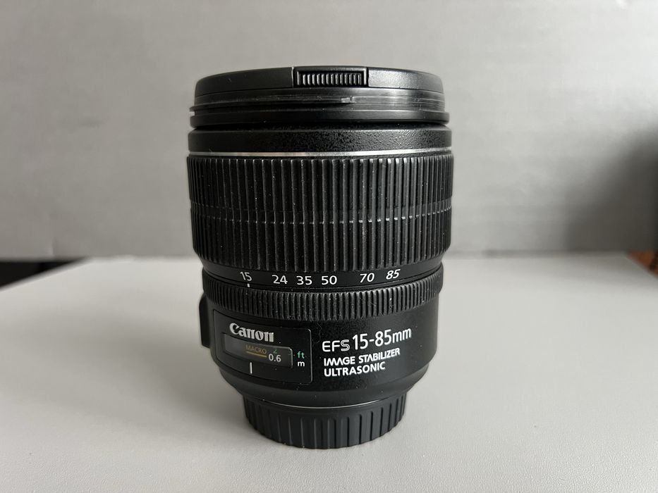 Obiektyw Canon EF-s 15-85/3,5-5,6 IS USM