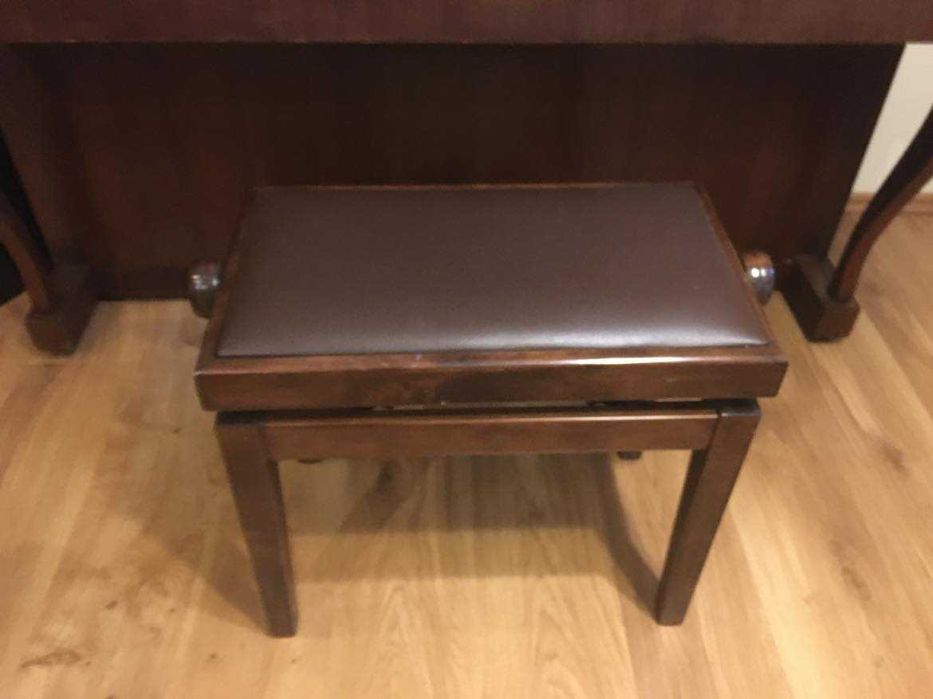 Pianino Legnica w bardzo dobrym stanie