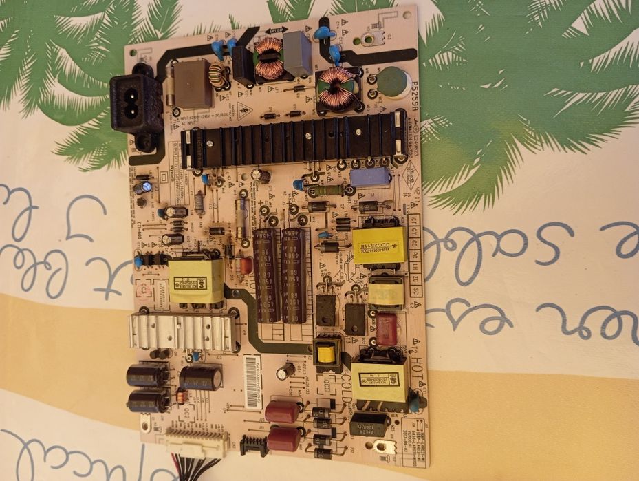 Vários componentes para televisores LG