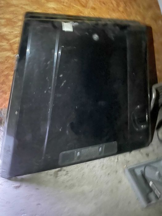 Продам капот Mercedes G 1979-2007 под один замок