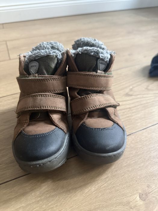 Kurtka, buty, spodnie, swetry