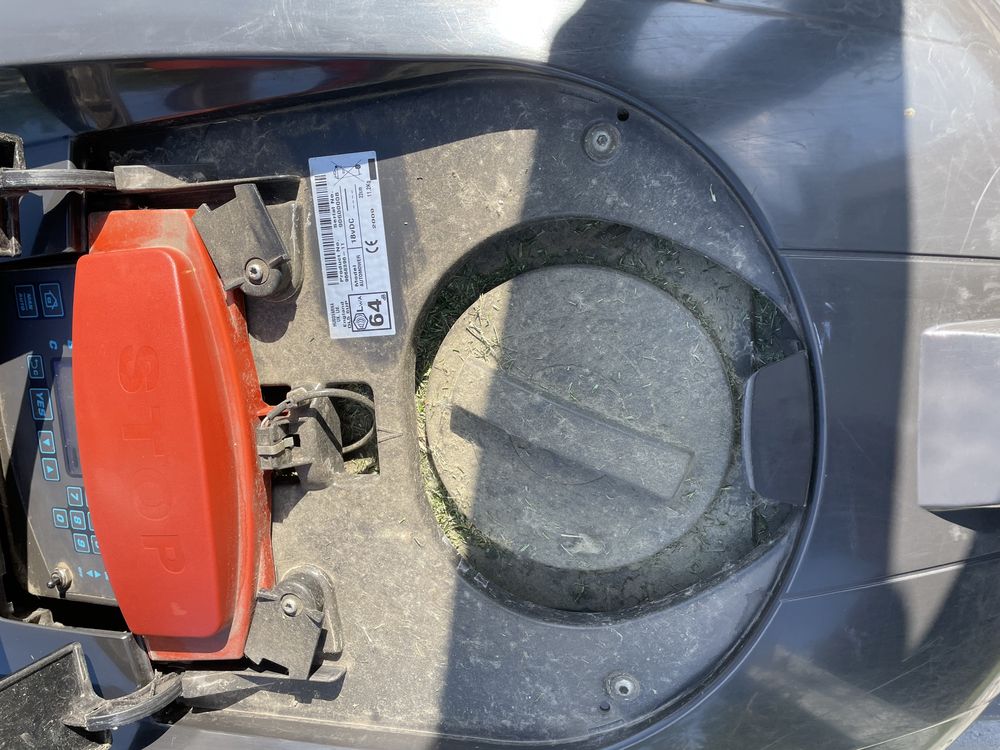 Kosiarka robot koszący Husqvarna 230ACX automower