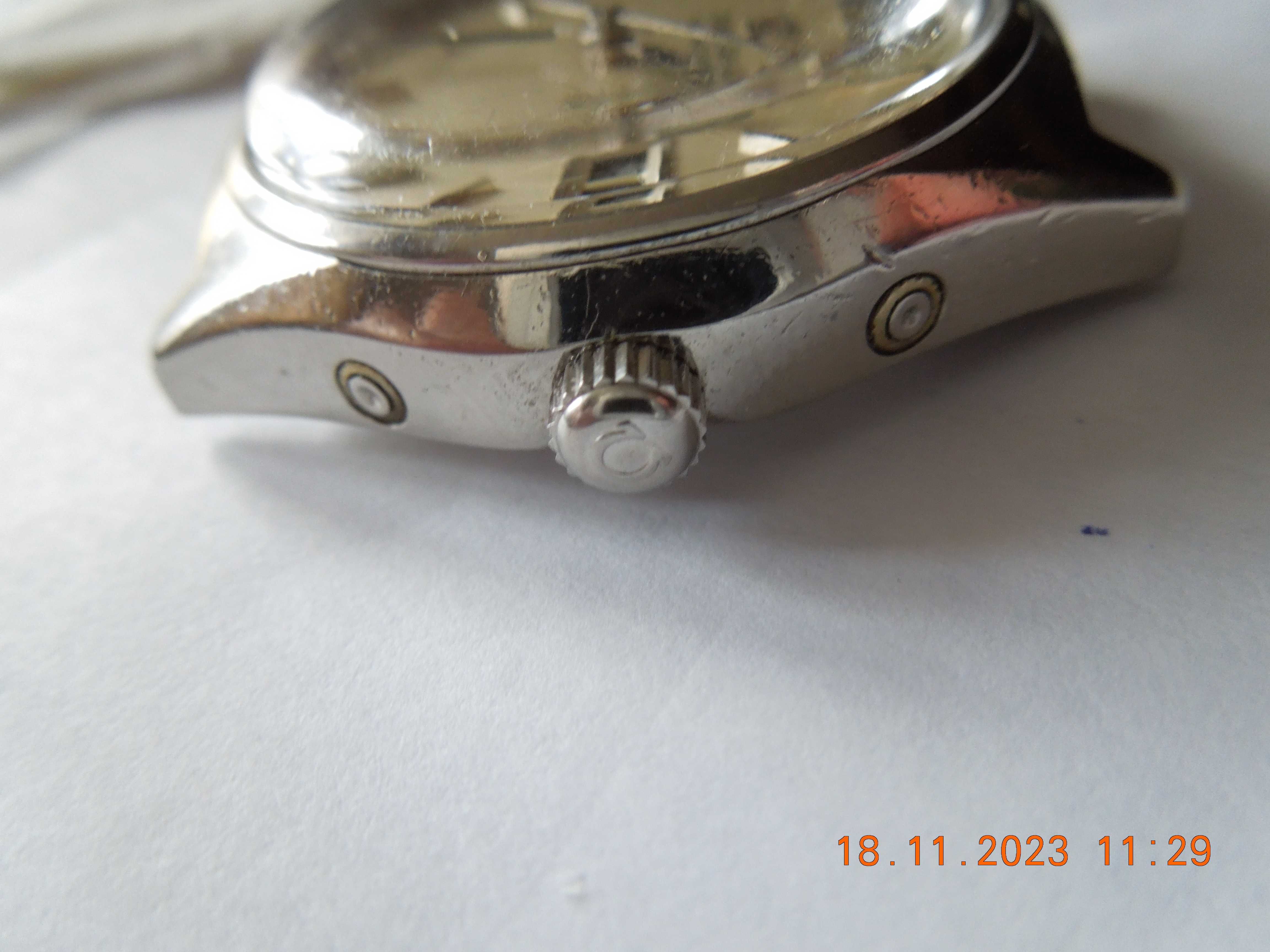 zegarek omega quartz