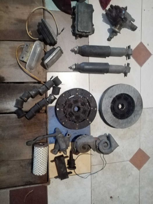 Залишки запчастин уаз волга