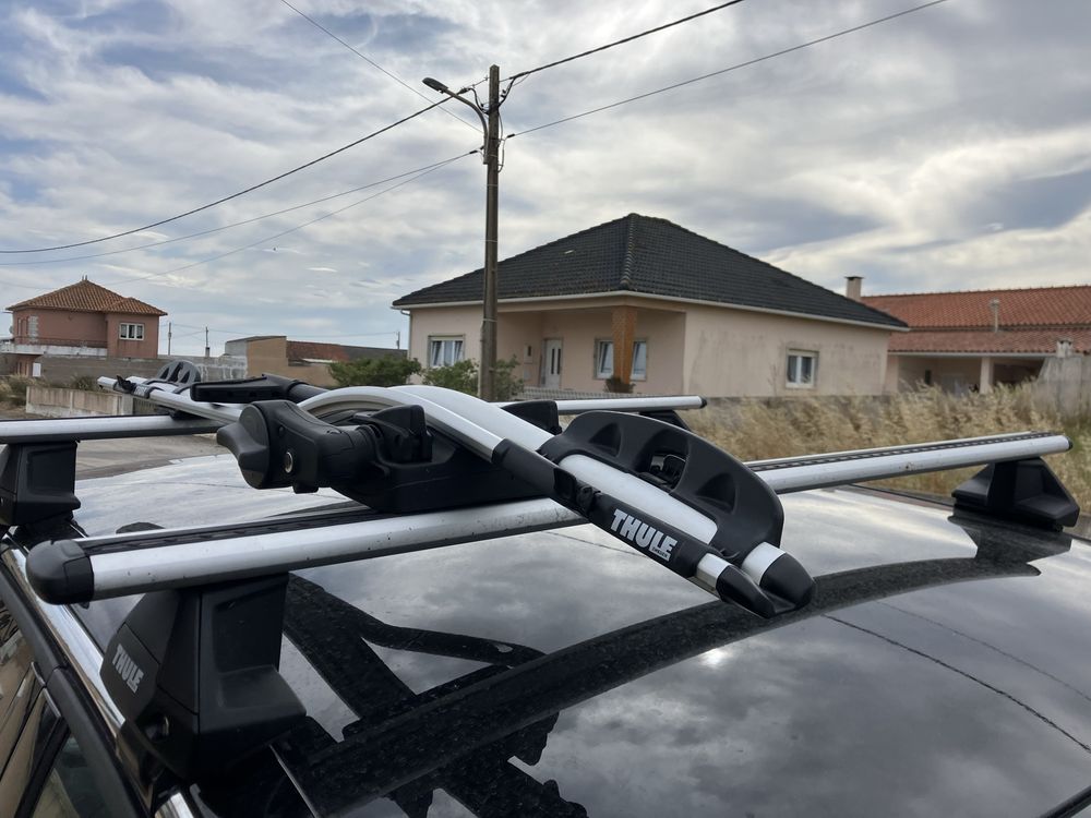 Barras de tejadilho Thule WingBar Evo alumínio com menos de 2 anos