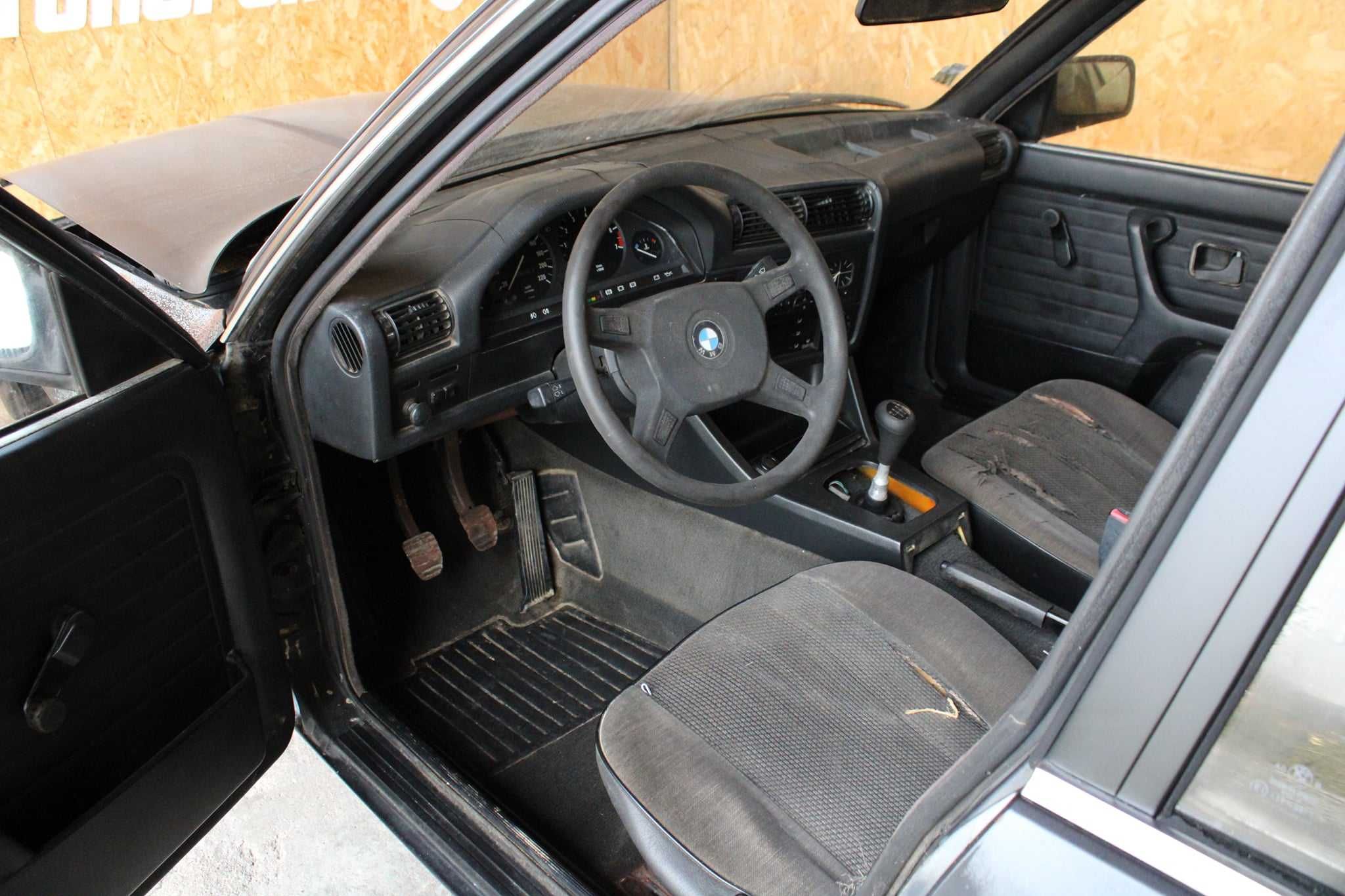 BMW E30 316_ Para Peças