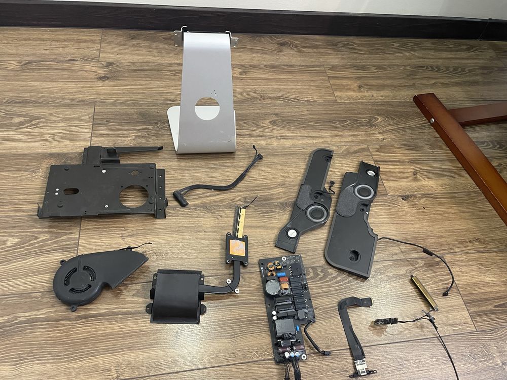 Запчастини до apple imac a1418
