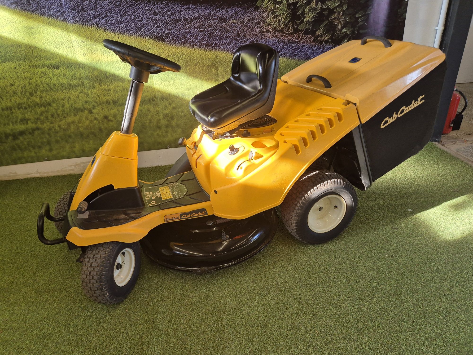 Traktorek kosiarka Cub Cadet 13KM pompa oleju automat zwinna zgrabna
