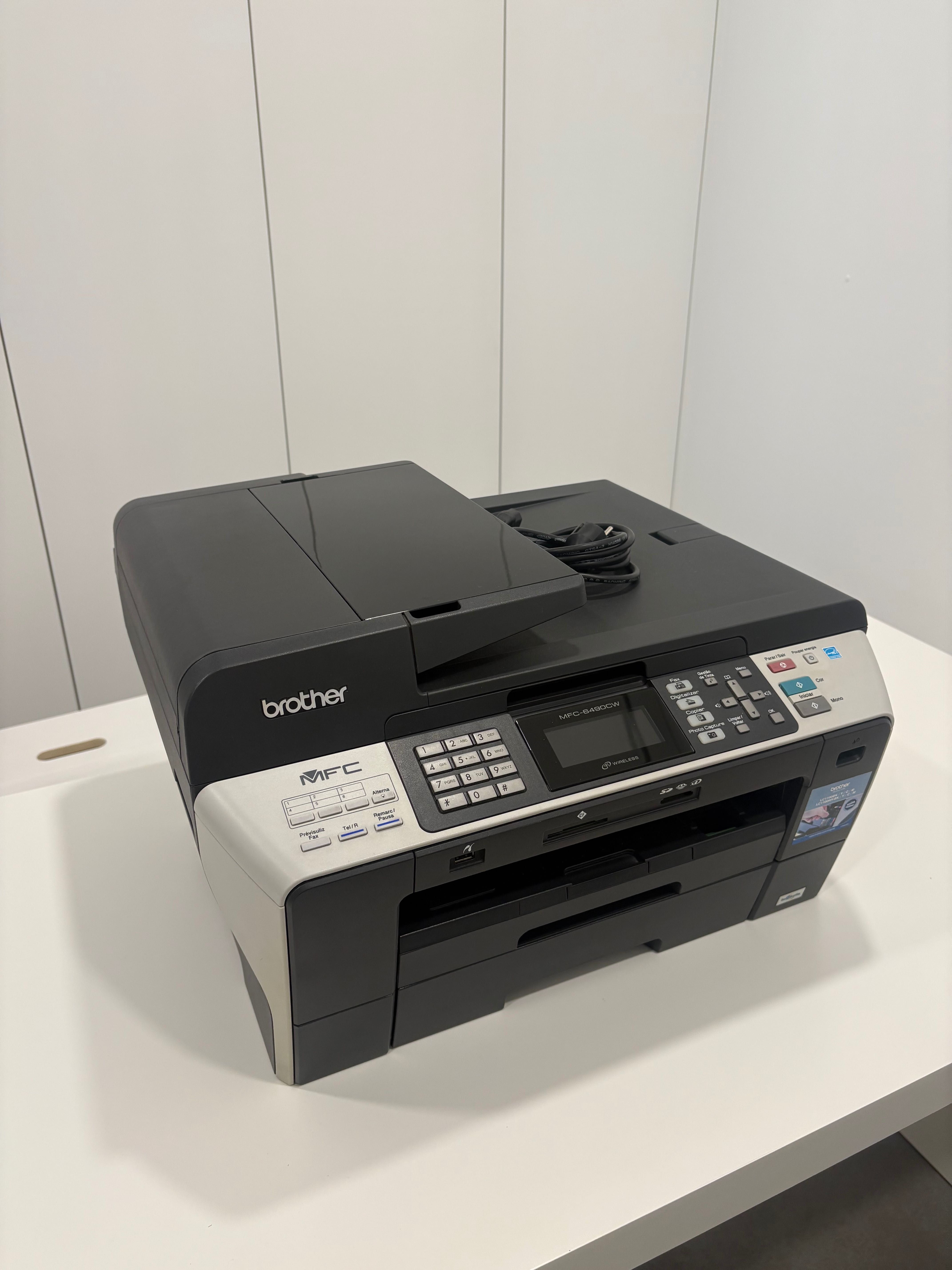 Impressora Brother MFC-6490CW