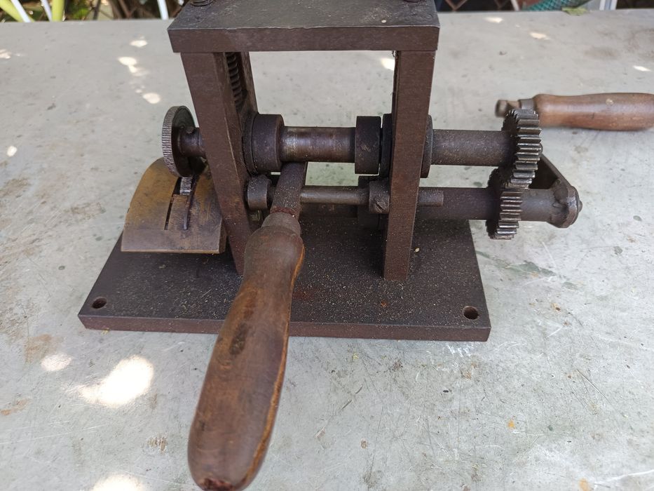 Maszynka nóż do cięcia skóry gumy rymarska szewska kaletnicza