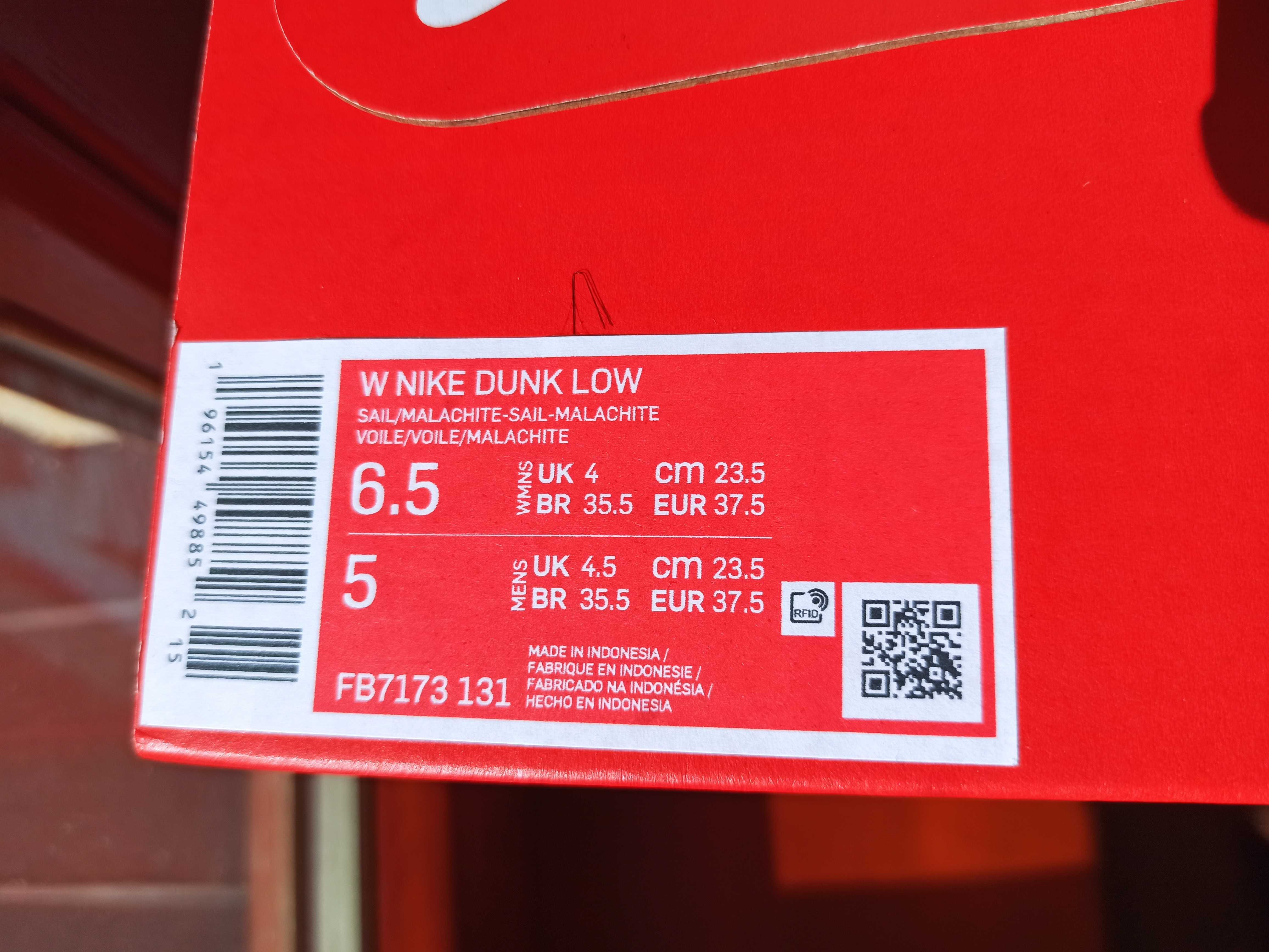 (r 37,5 -23,5 cm.) Nike Dunk Low Malachite University Gold FB7173, 131