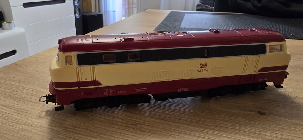 Lokomotywa Mehano BR 218. Skala H0