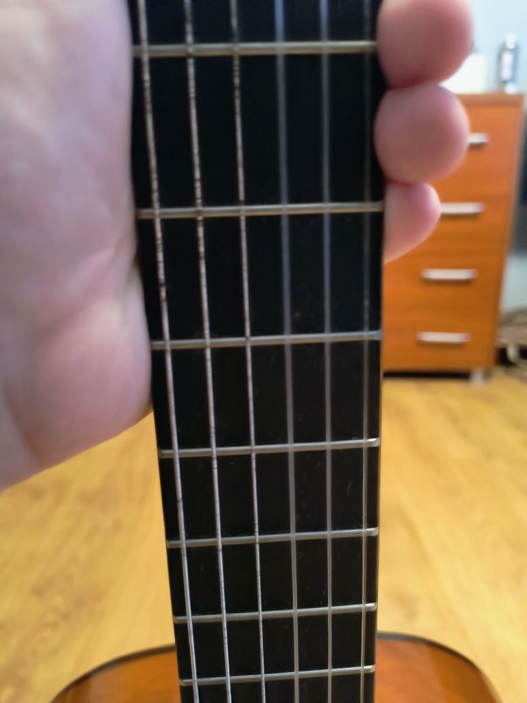 Gitara klasyczna Ever Play EV 132-N 4/4 – idealna dla początkujących