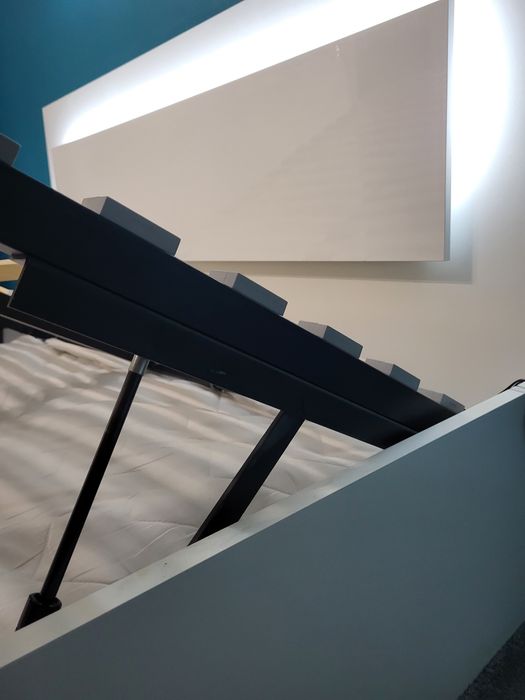 Łóżko sypialniane 160x200