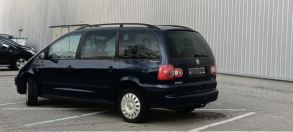 Volkswagen Sharan 1.8t z LPG lift hak Kinder isofix 7 osobowy osobowy