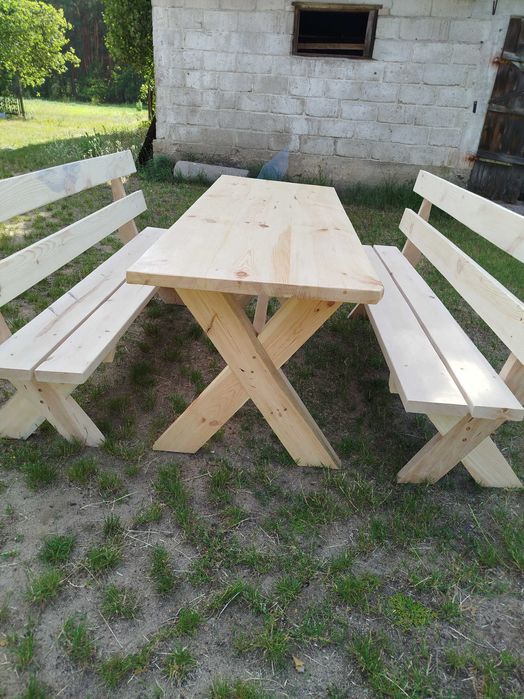 sprzedam stoły ławki