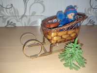 Детская игрушка сувенирные плетеные сани санки ручной работы.