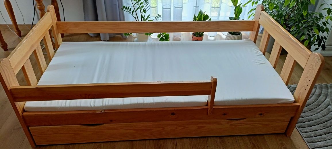 Łóżko drewniane dziecięce 160x80