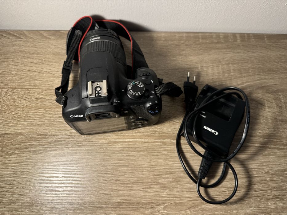 Canon Eos 1200D z  obiektywem