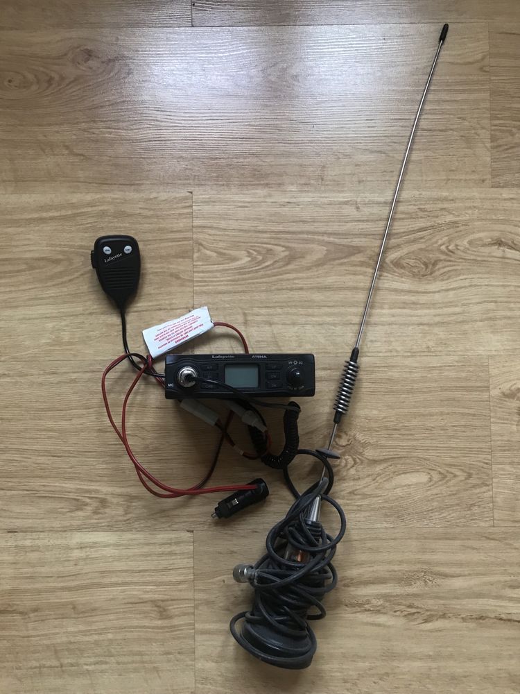 Cb radio Lafayeete plus antena president