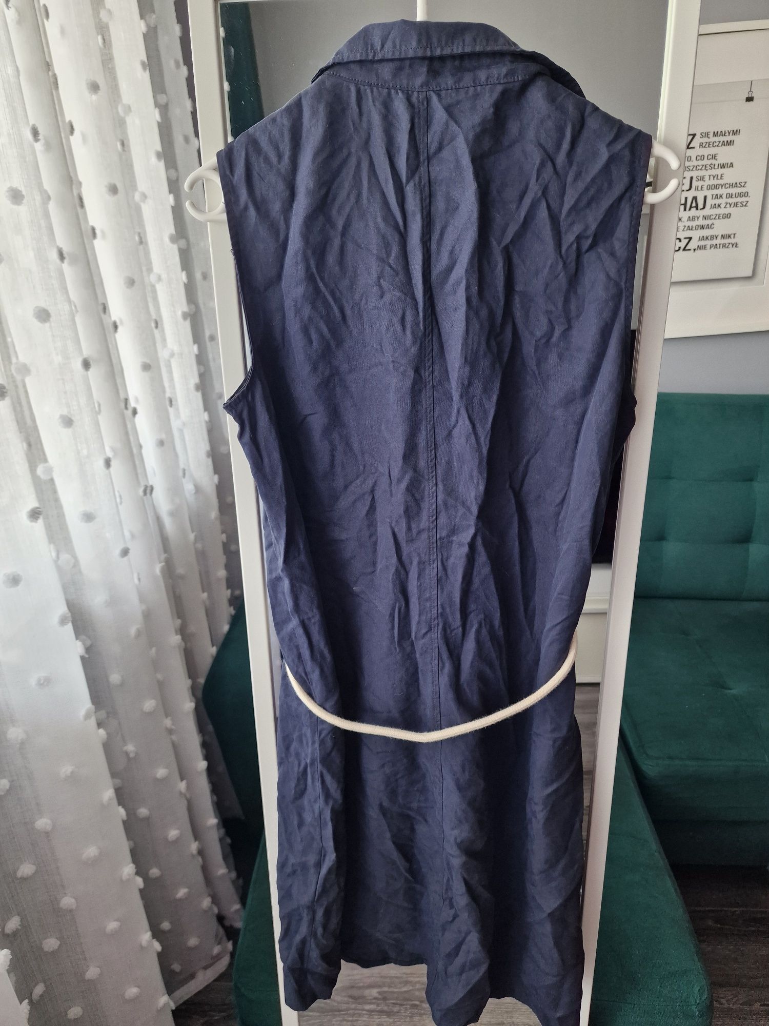 Reserved letnia sukienka z paskiem r. 42