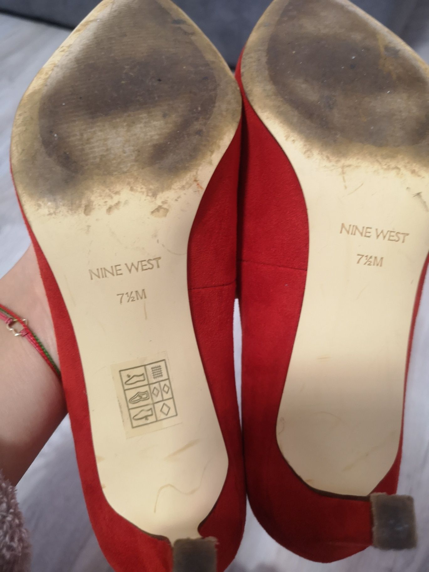 Туфлі Nine West червоні замшеві, 37,5- 38 розмір