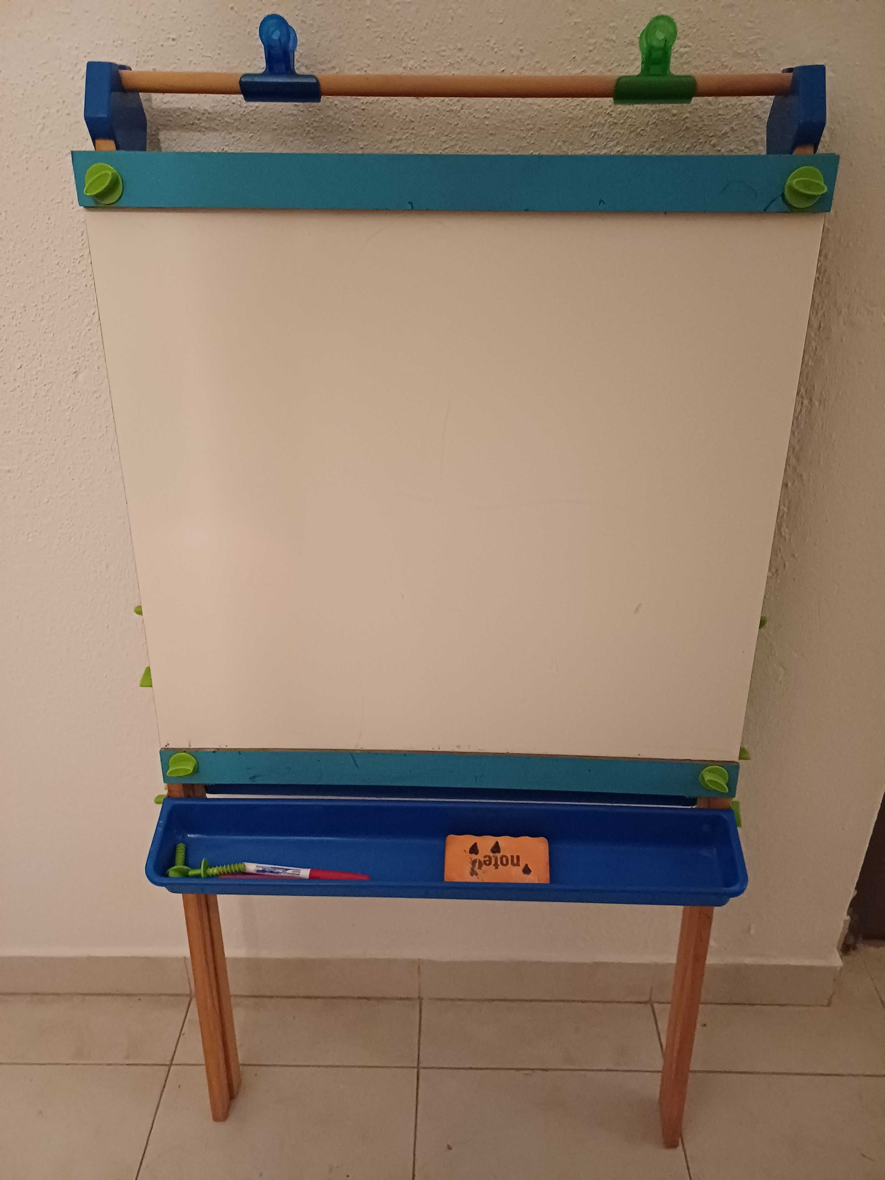 Vendo Quadro Duplo para Criança - Em Bom estado Geral