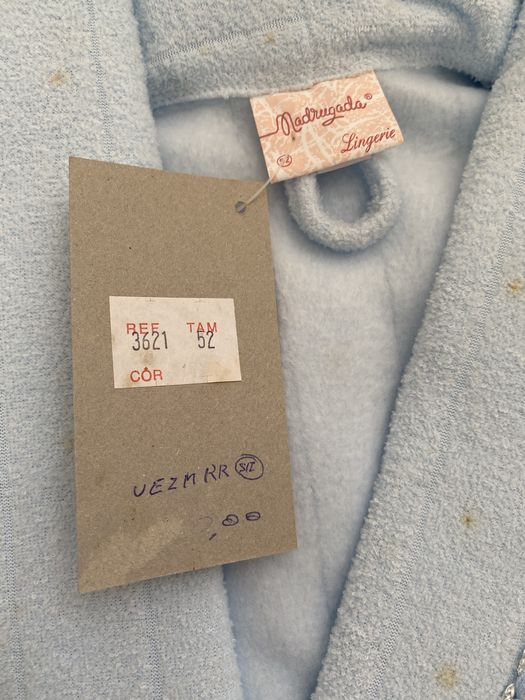 Robe Azul Claro, tamanho 52.