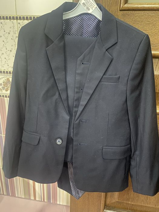 Костюм шкільний