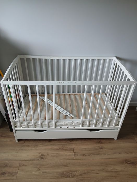 Łóżeczko niemowlęce