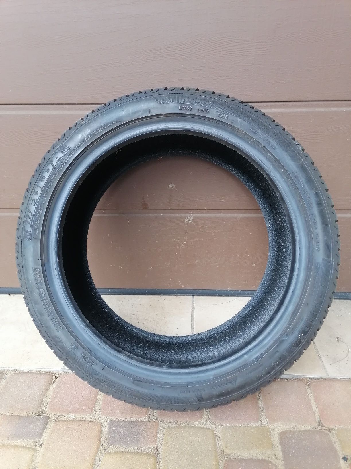 Fulda opona 215/45 R17 nowa