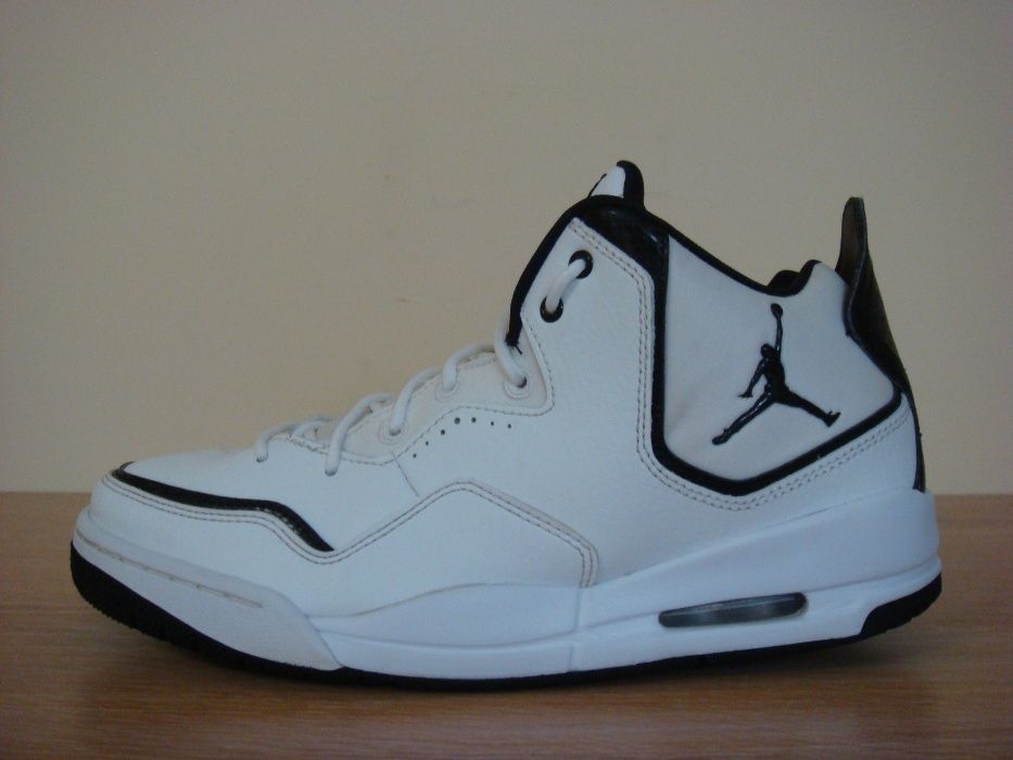 Кроссовки Jordan 42-43р Courtside 23 AR 1000-100