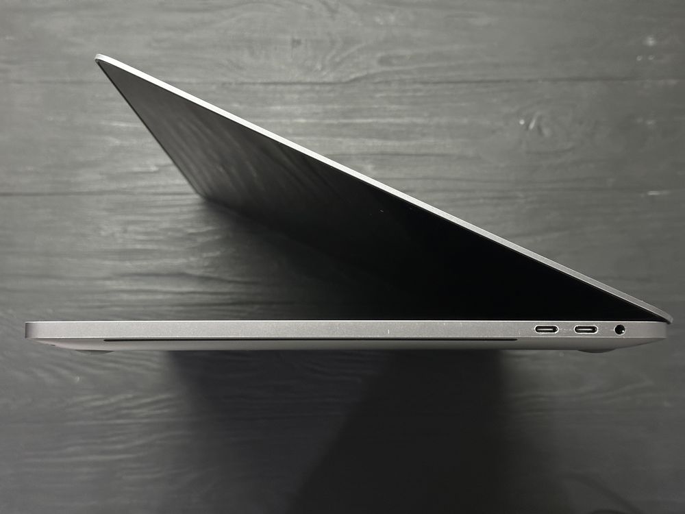 MAГAЗИН MacBook Pro 16 2019 i9/16gb/1tb/5500m Trade-In/Bыкyп/Oбмeн