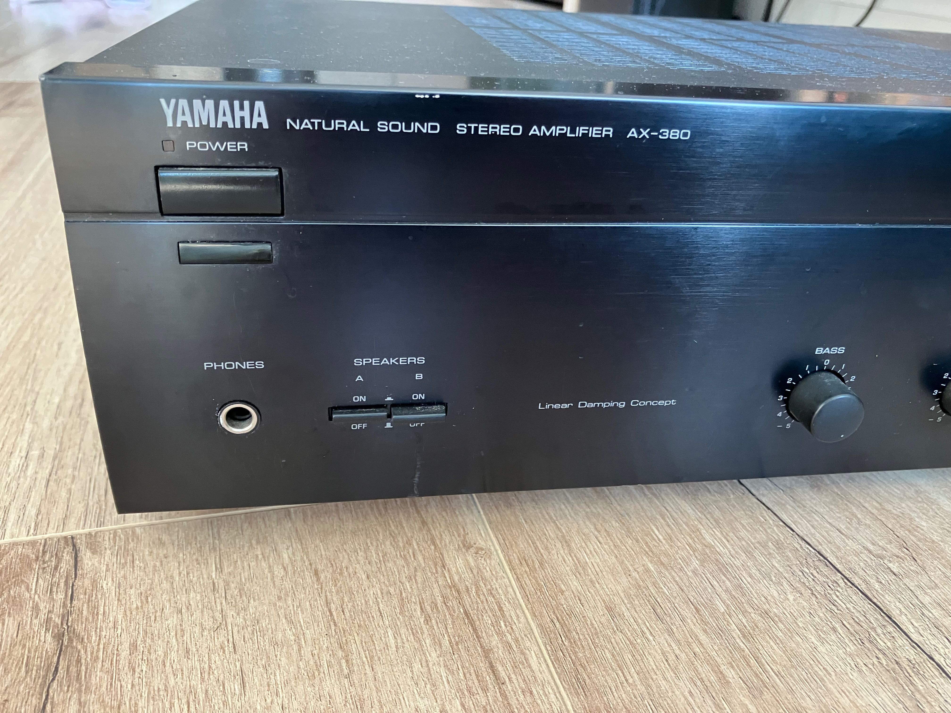 Yamaha AX-380 wzmacniacz