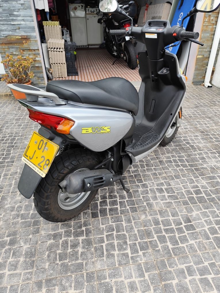 Yamaha bws como nova apenas com 686 km