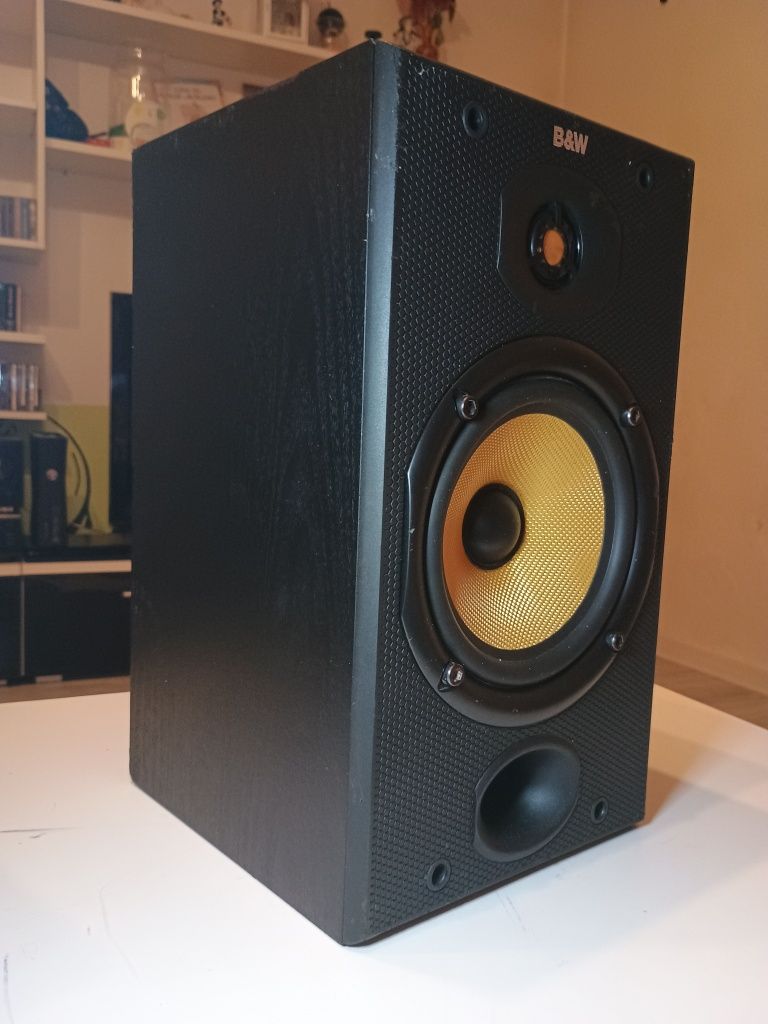 Kolumny Bowers Wilkins DM 601 S1