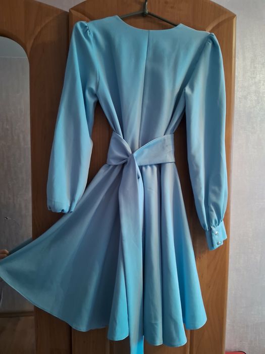 плаття голубого кольору розмір s