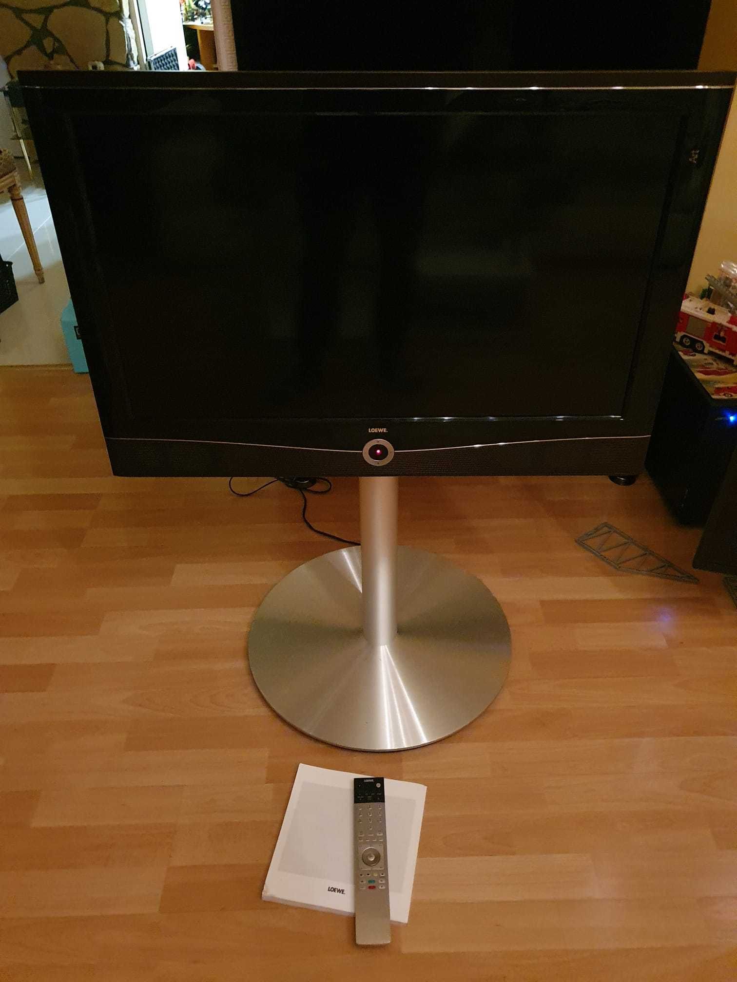 LOEWE ART 32 Led DR+STOJAKIEM 8 Desing twardy dysk