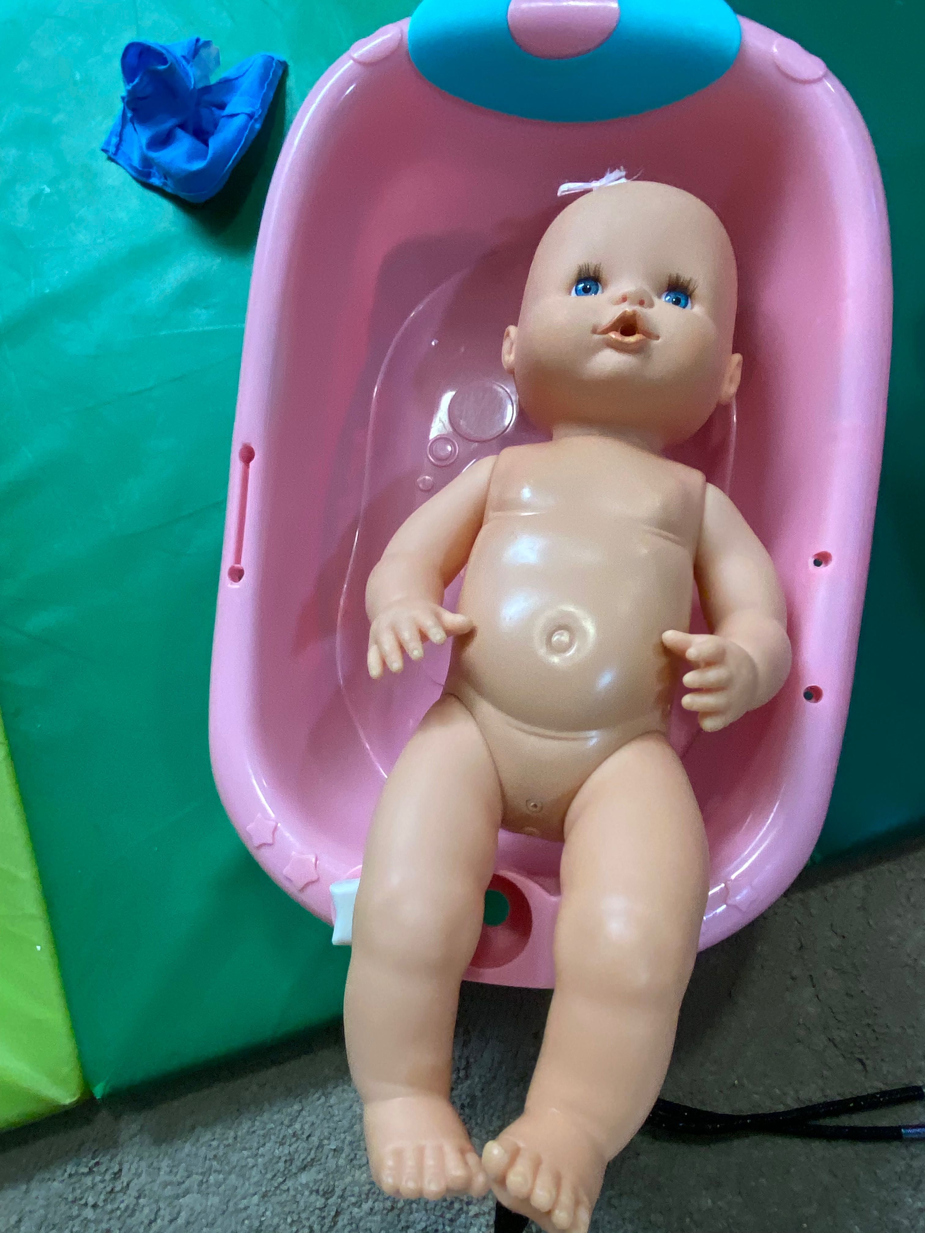 Nenuco Sara boneco com acessórios